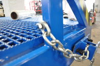 青い色を作動させる移動式ドックの傾斜路マニュアルに荷を積む調節可能な容器