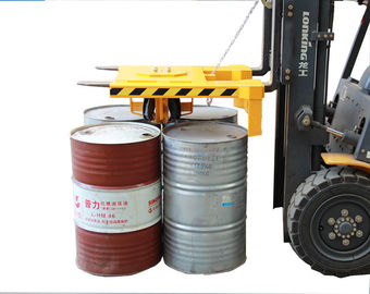 500Kg*4 を持ち上げるフォークリフト クランプ付属品は港の倉庫のために一度ドラムをたたきます